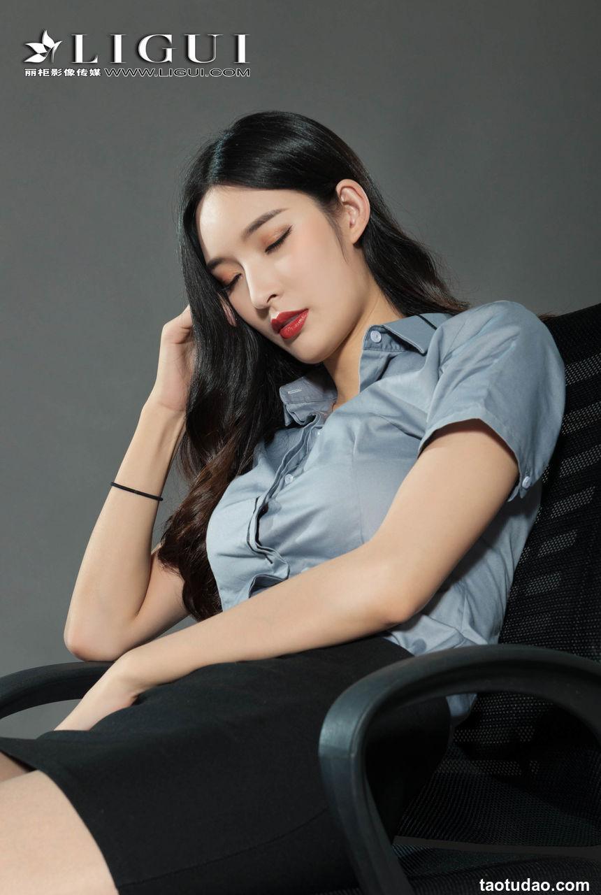 [Ligui丽柜] 2018.11.02 网络丽人 Model 雪糕&筱筱 [60+1P/28.0M]