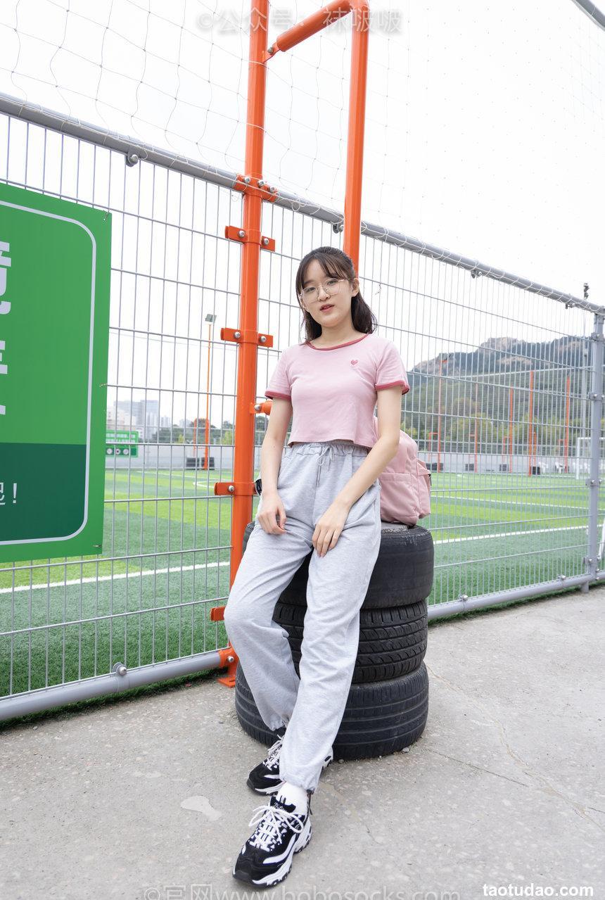 [BoBoSocks袜啵啵]NO.016 熊熊-斯凯奇运动鞋、棉袜（踩脏）、裸足[147P+1V／4.71GB]