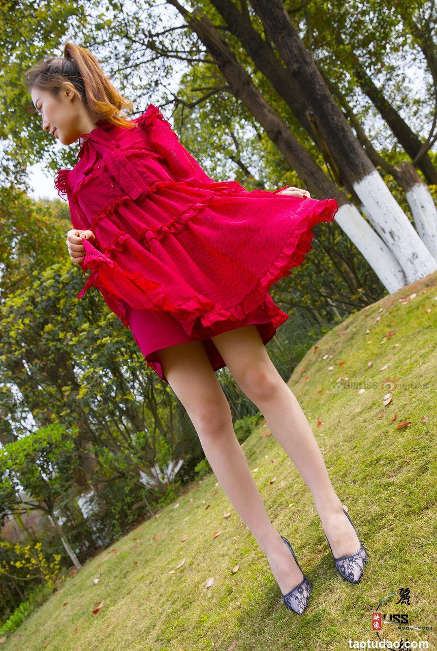 [LISS丽丝映像]NO.001 当家凯莎小姐《嫁到农村里的丝袜媳妇儿》[67P／1.49G]