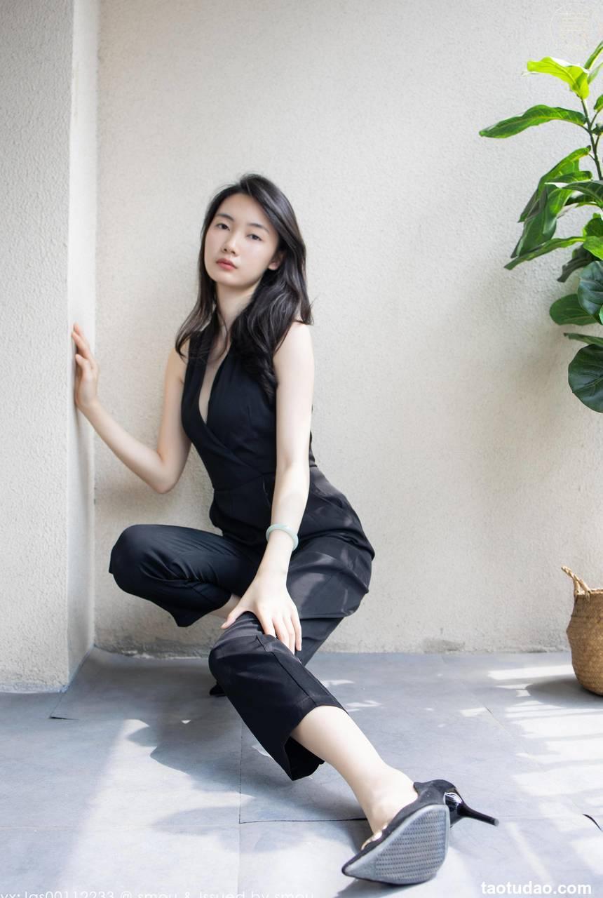 [丝慕SMOU] 蜜系列 2021.09.22 M035 可儿 [82+2P-99M]