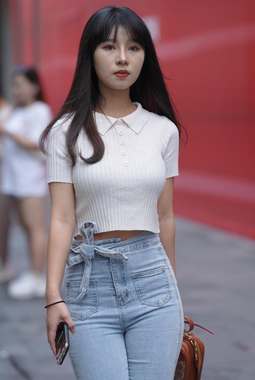 都市丽人高腰牛仔紧身裤美女【119P+1V-1.77G】