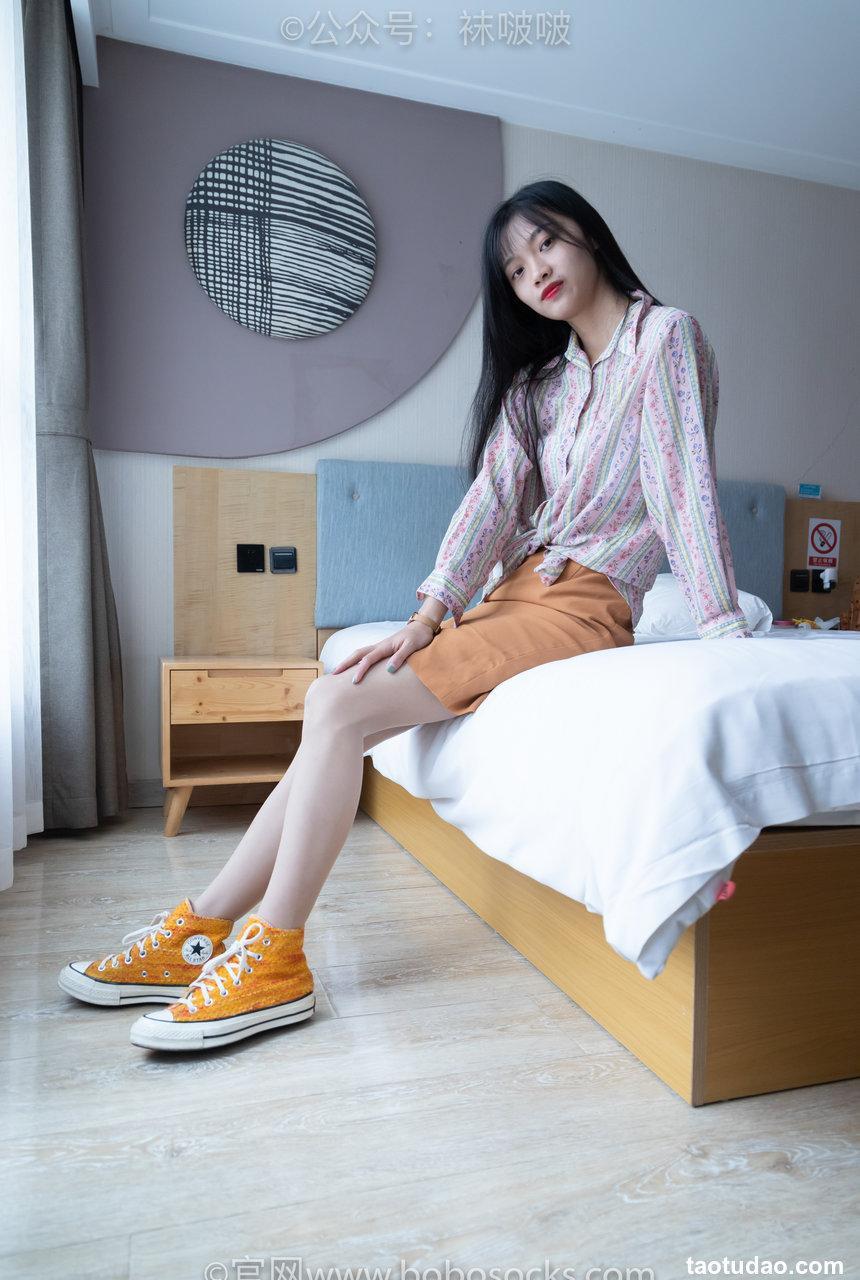 [BoBoSocks袜啵啵]NO.008 涵涵-帆布鞋、白色短棉袜、肉丝[139P+1V／3.94GB]