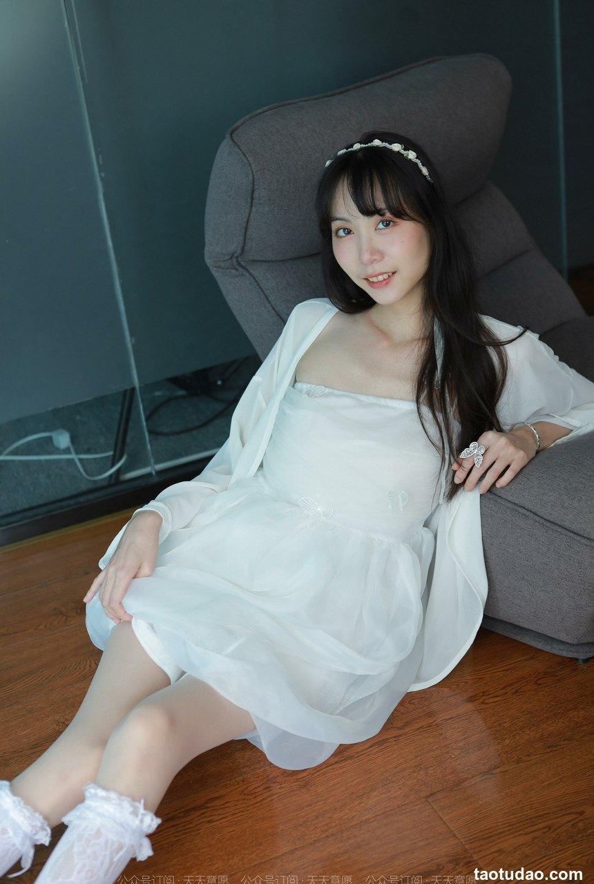 [IESS异思趣向] 2022.08.07 丝享家1170：团团《肉中丝夹丝》[88P／124MB]