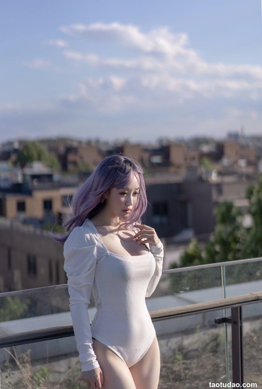 脱尾巴Mizuki NO.011 天台2 [43P121M]