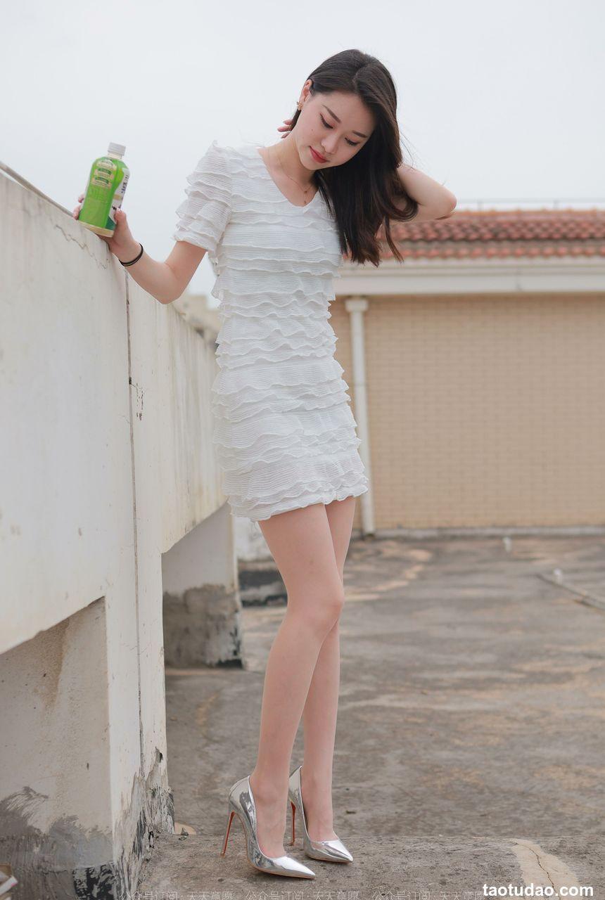 [IESS异思趣向]2021.11.25 丝享家979：佳爷《12月女神佳爷-特辑》[93P／96.4MB]