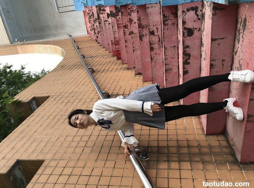 [最爱帆布鞋] 丝袜美腿写真 ON.11