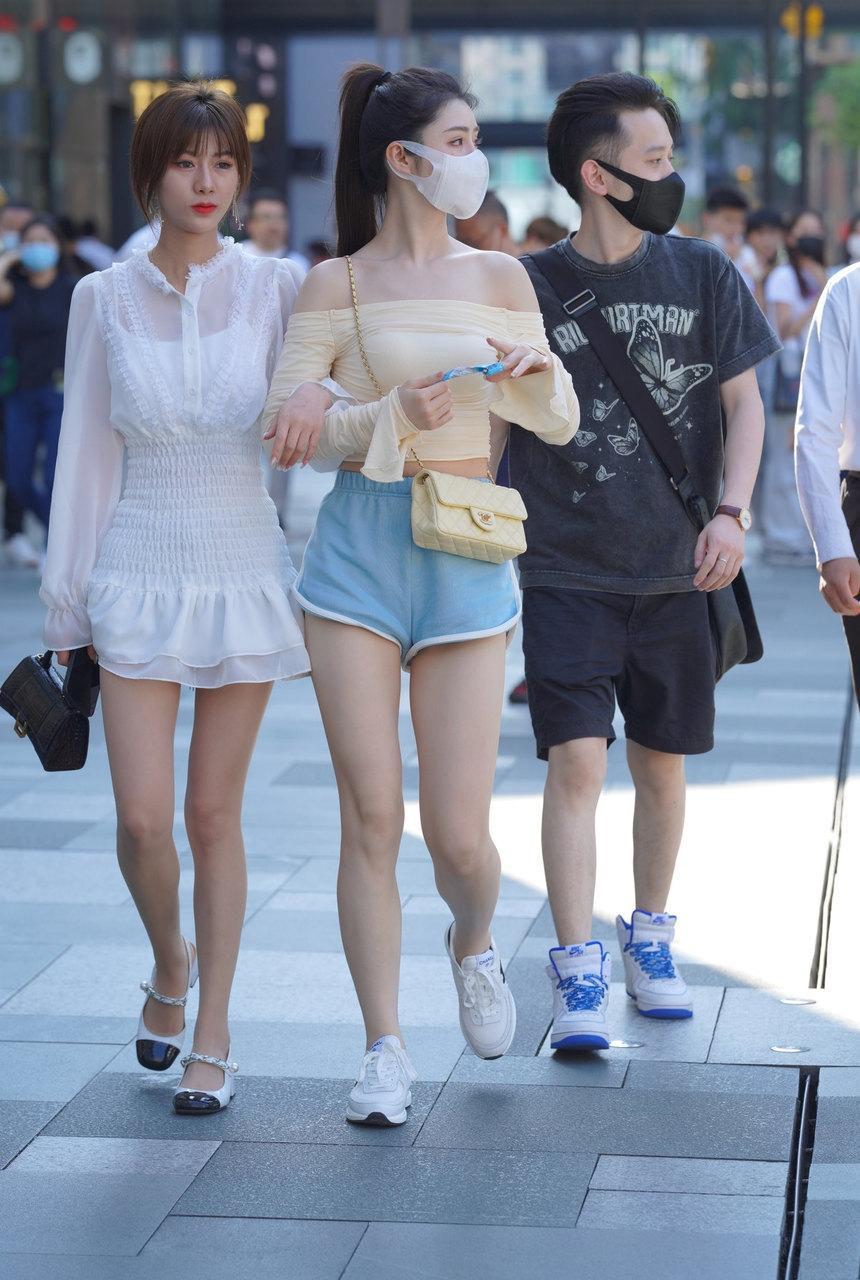 都市丽人气质美眉【198P-2.59G】