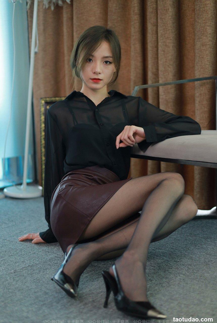 [IESS异思趣向] 2022.06.19 丝享家1122：小六《冷艳嘿丝》[84P／138MB]