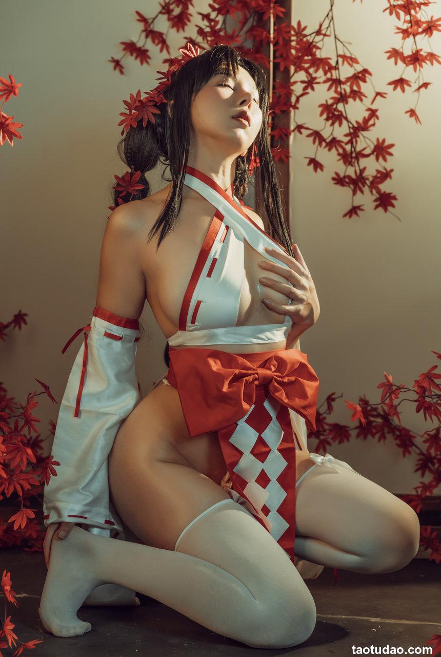 索索半半子 – 大凤旗袍 [40P140M]