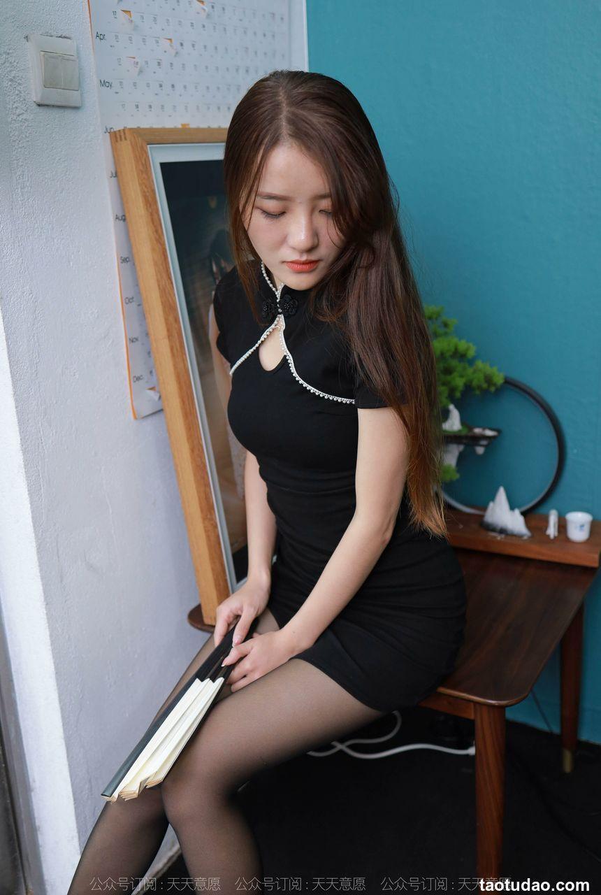 [IESS异思趣向] 2021.10.29 丝享家960：婉苹《纸扇黑旗袍》[91P／110MB]