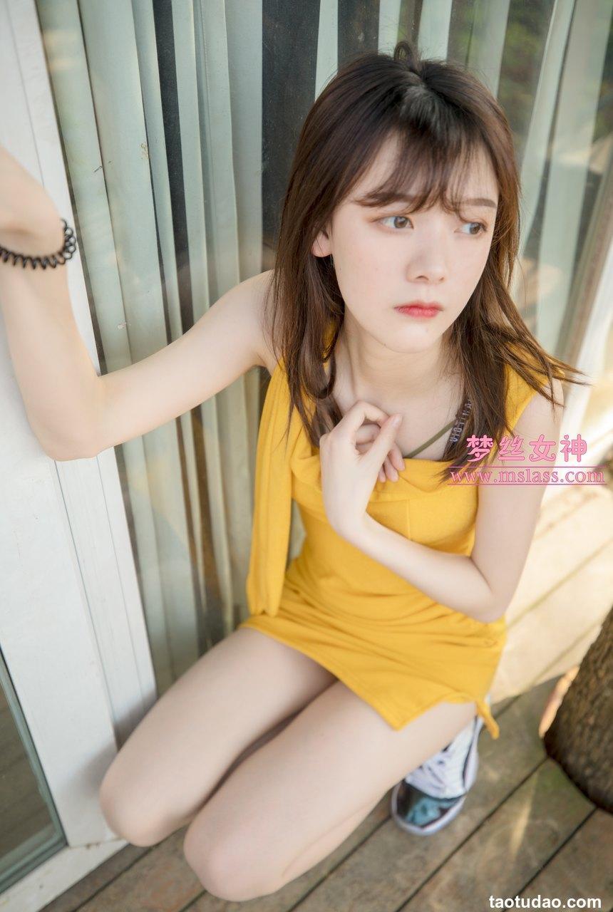 [MSLASS梦丝女神] 2019.05.24 张思敏《甜甜的美腿丝袜》[69P-425MB]