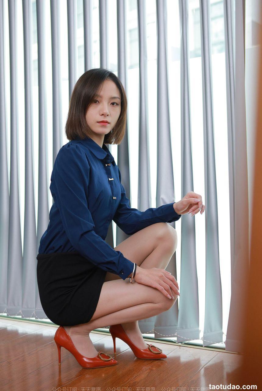 [IESS异思趣向] 2022.02.12 丝享家1003：小六《橘红高跟性感短裙》[93P／111MB]