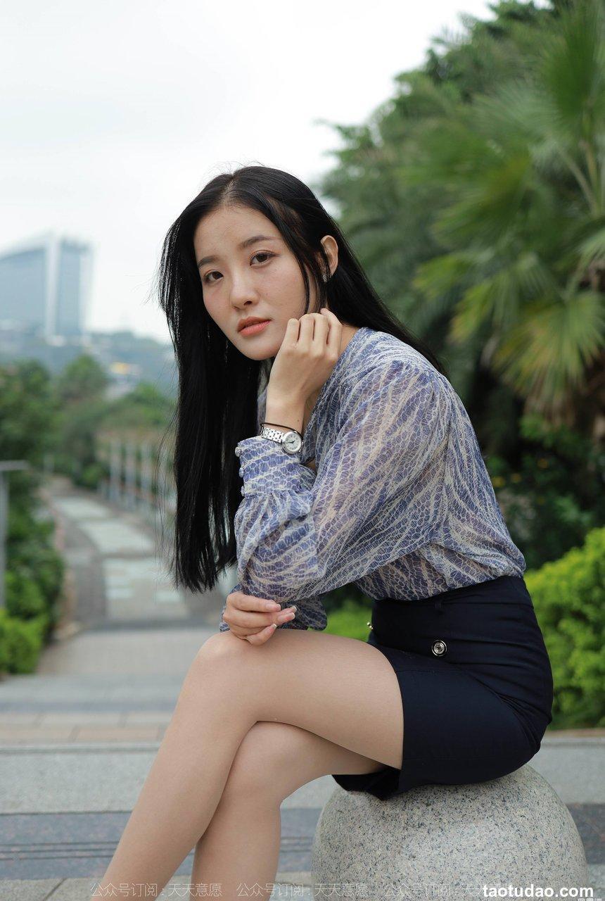 [IESS异思趣向] 2021.10.25 丝享家957：婉苹《公园偶遇美女》[92P／399MB]