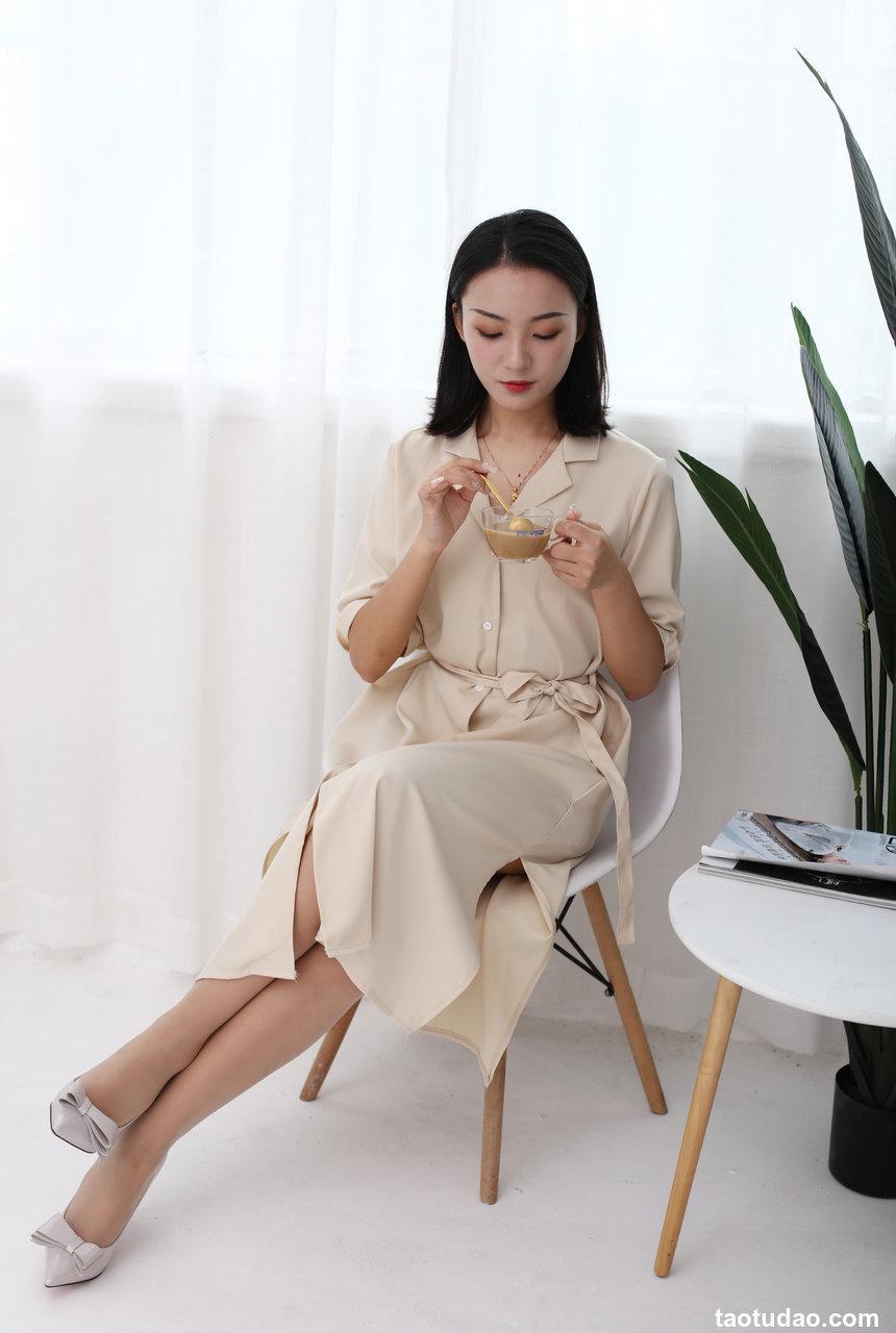 奈丝写真 NO.136 温柔奶茶色系–秀秀 [35P+299M]