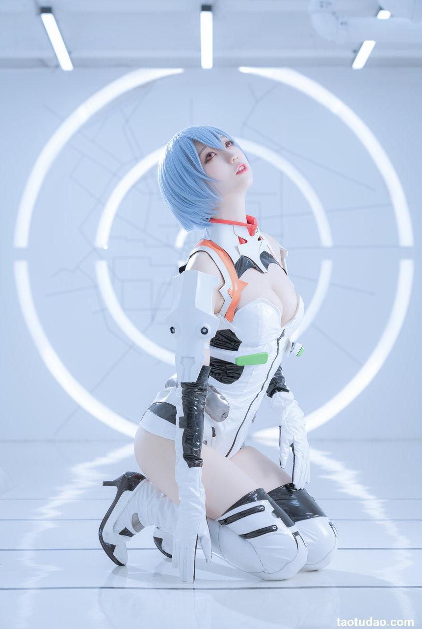 周叽是可爱兔兔 NO.006 - 绫波丽 白战[21P／297MB]