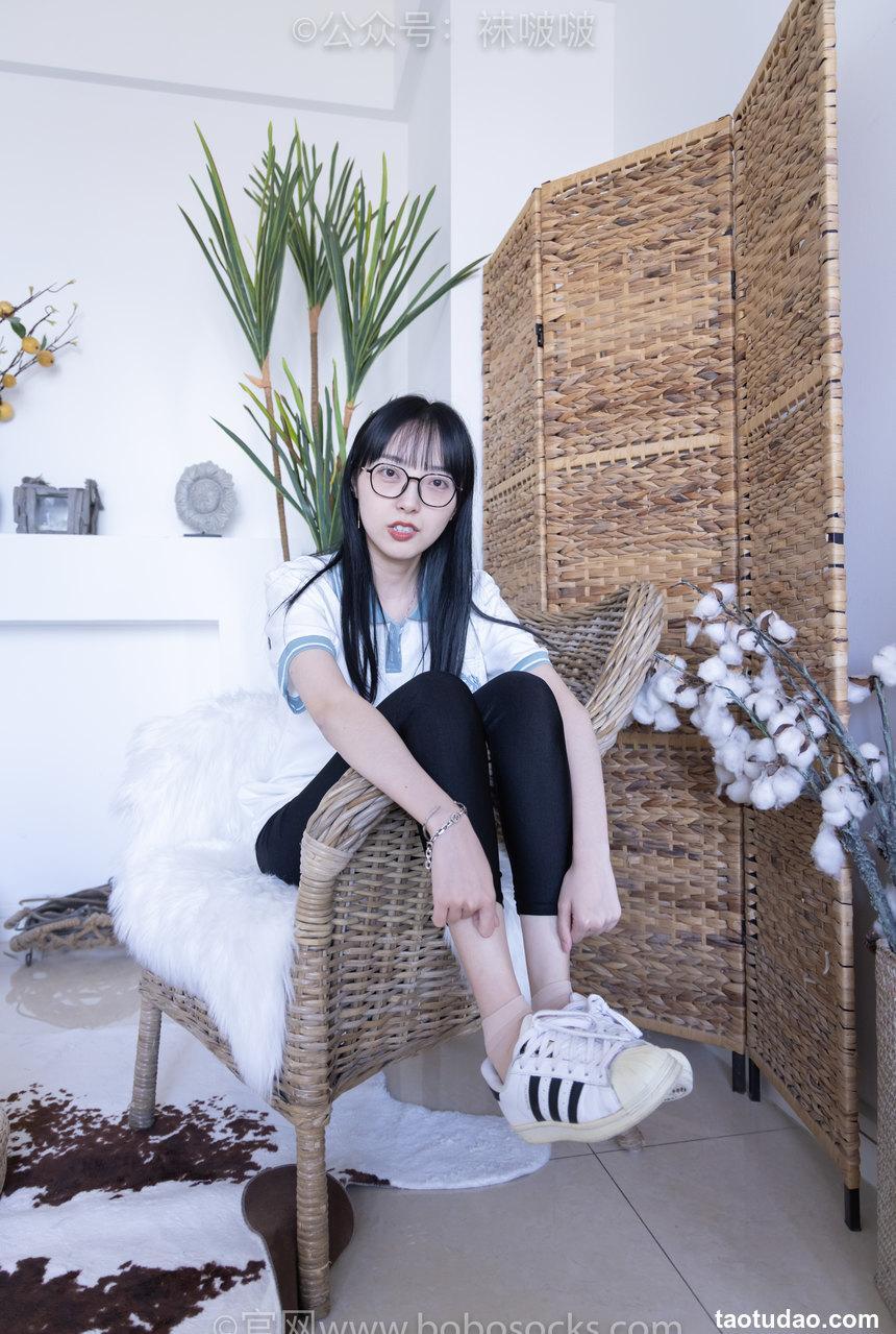 [BoBoSocks袜啵啵]NO.044 稚予-贝壳头、匡威帆布鞋、短肉丝[154P+1V／5.39GB]