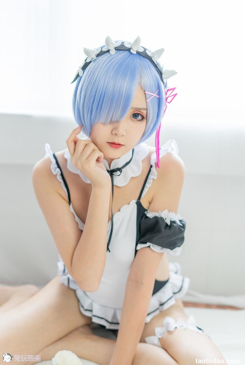 秋楚楚 蕾姆夏日泳装 [46P-492M]