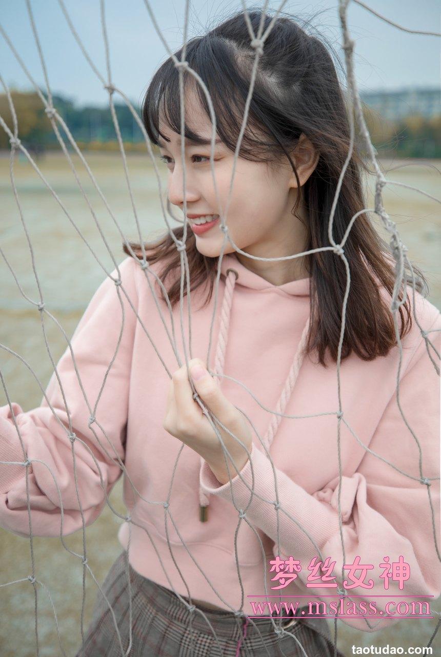[MSLASS梦丝女神] 2019.04.23 玥玥《操场的校花小甜心》 [64P+1V-1.44G]
