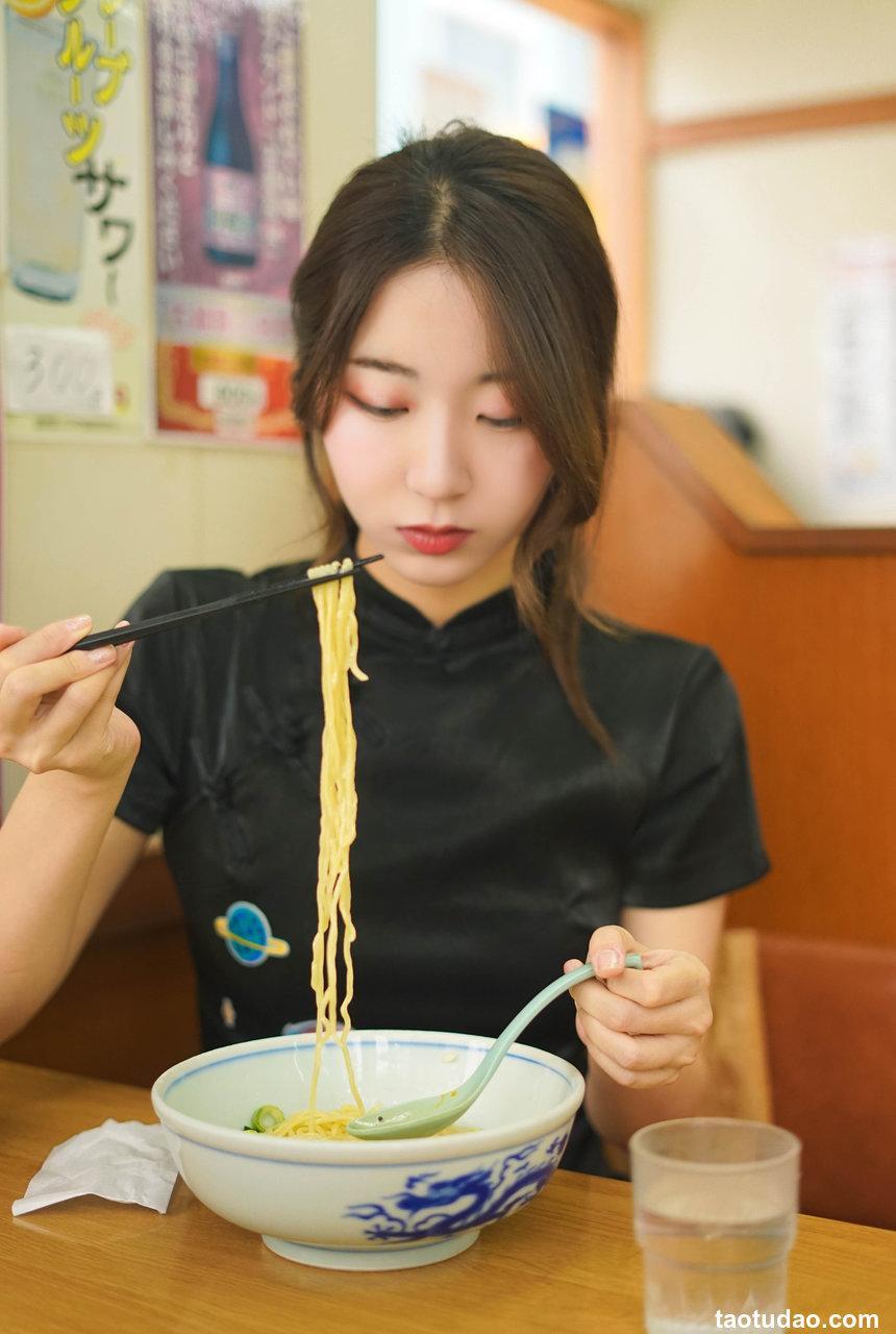 黑川 NO.041 旗袍 [11P-65MB]