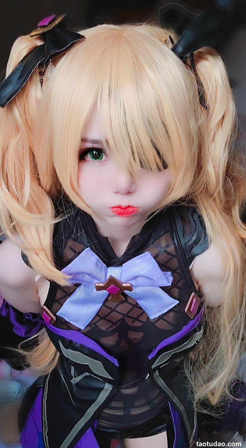 Sally Dorasnow NO.018 – Fischl Selfie[15P／19.3MB]