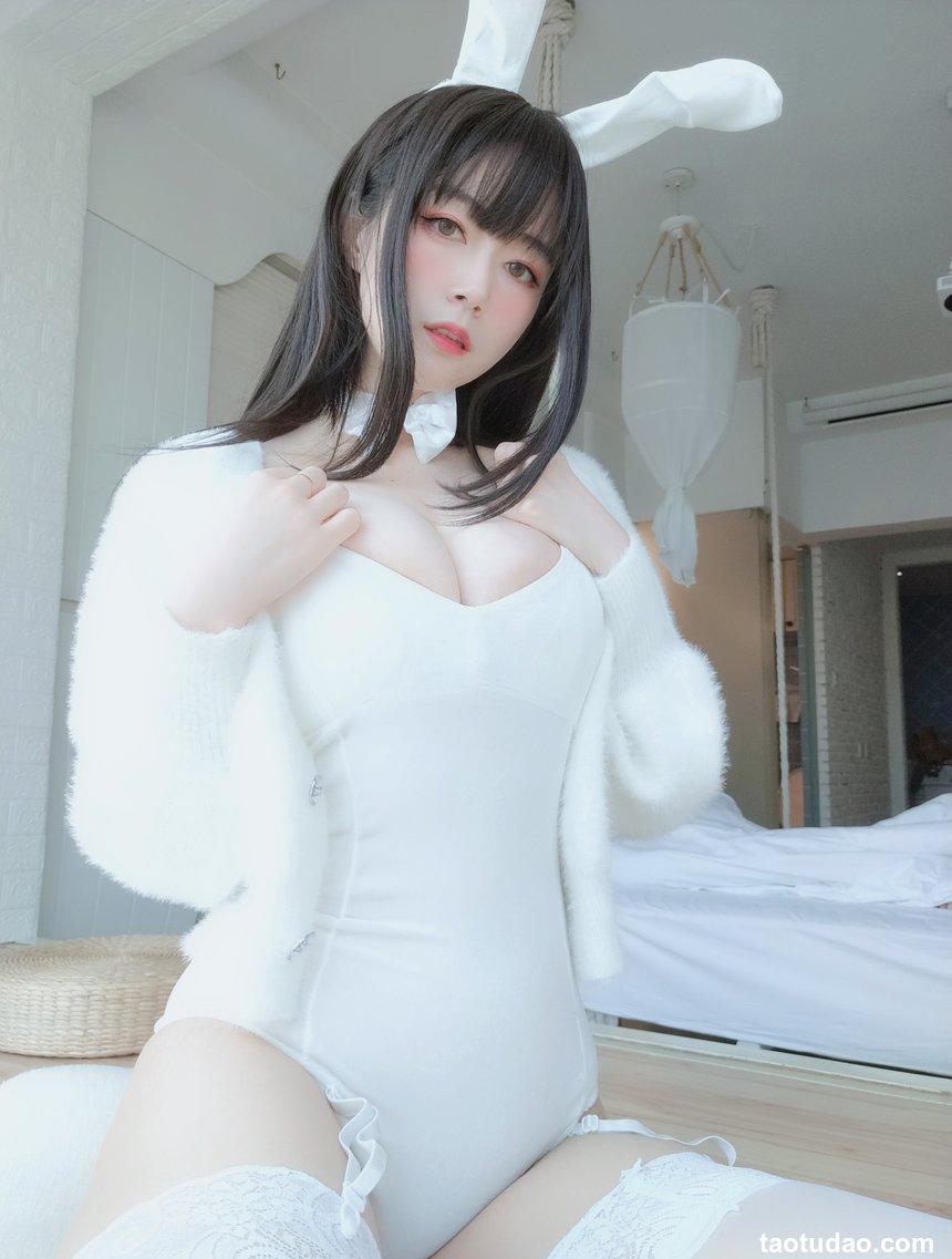 Coser小姐姐白银 - 白丝兔子 [108P4V-893MB]