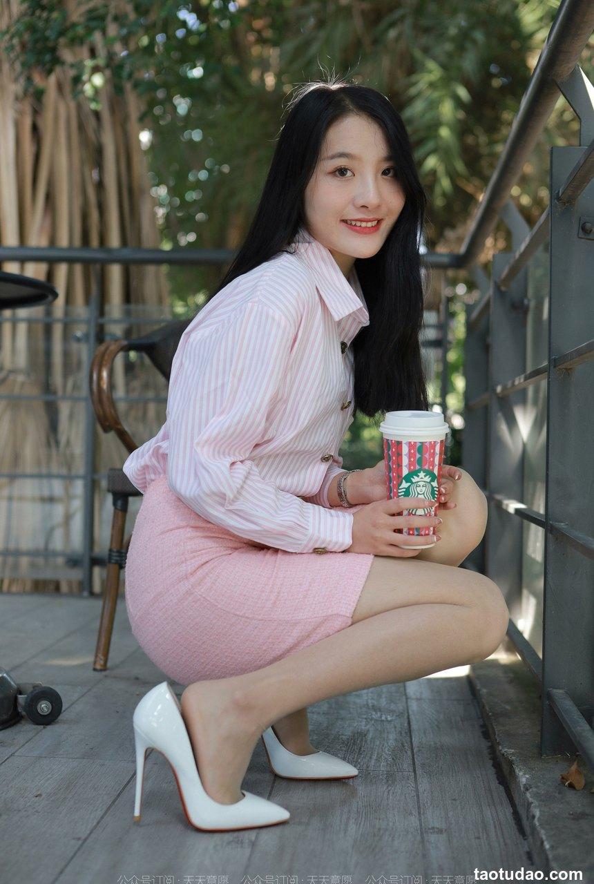 [IESS异思趣向] 2022.03.08 丝享家1022：婉萍《粉嫩的下午茶》[88P／155MB]