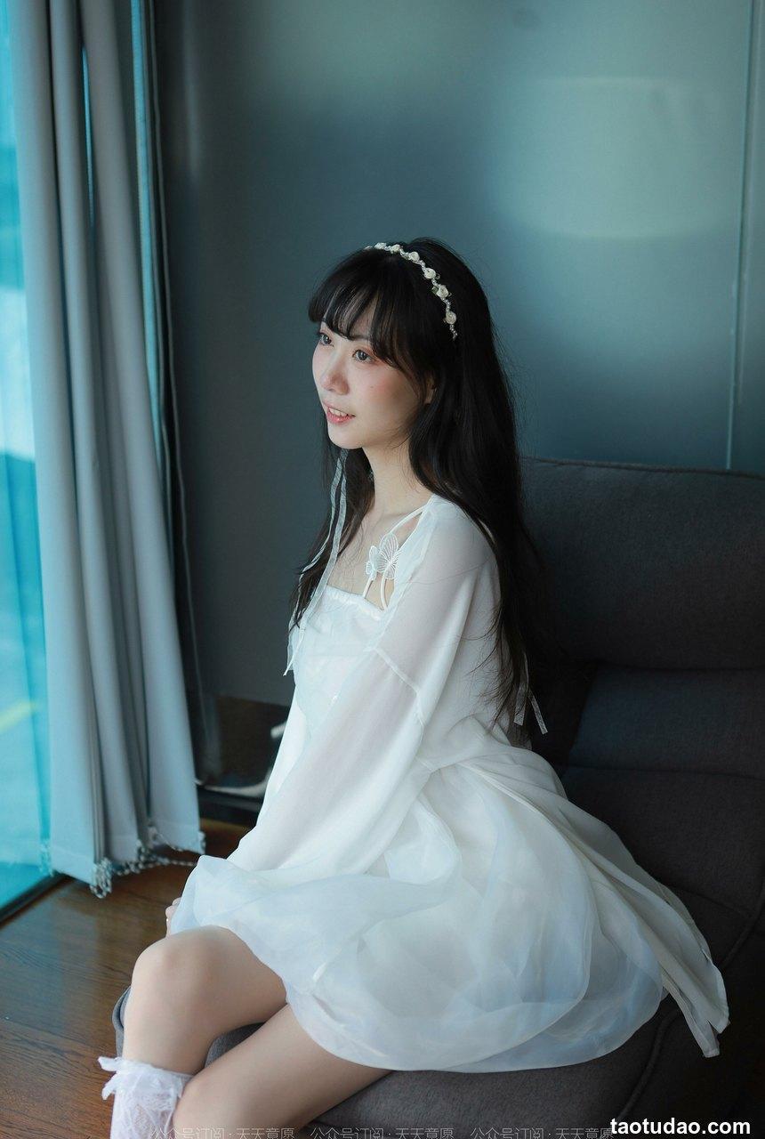 [IESS异思趣向] 2022.08.07 丝享家1170：团团《肉中丝夹丝》[88P／124MB]