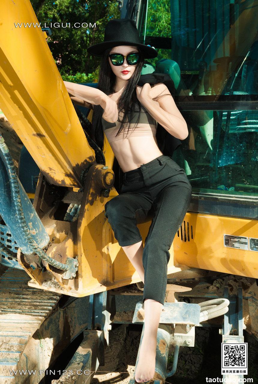 [Ligui丽柜] 2022.07.04 《工地丝享家》苏黎 [66+1P-106M]