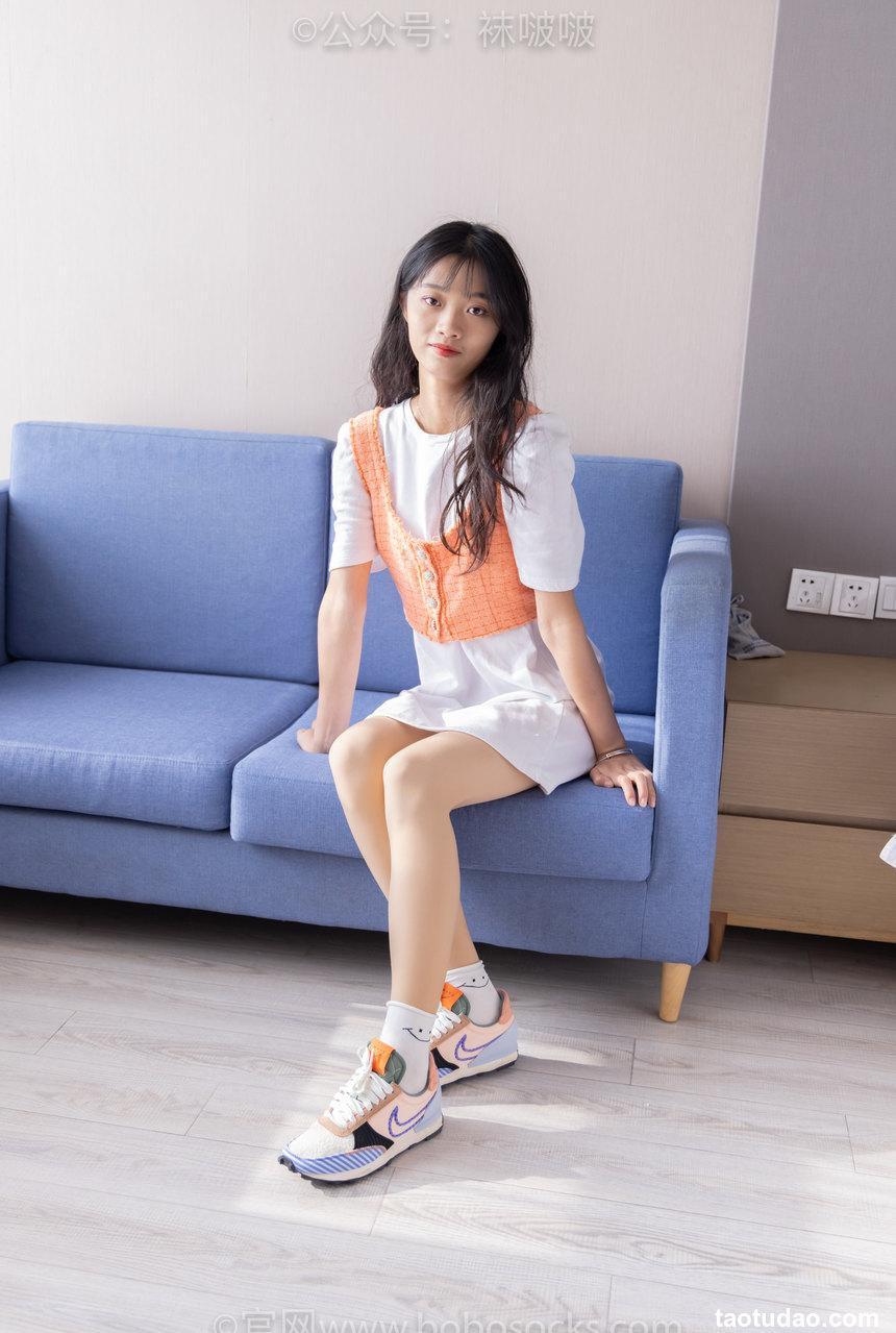 [BoBoSocks袜啵啵]NO.062 涵涵-运动鞋、白棉袜、厚肉丝[145P+1V／6.63GB]