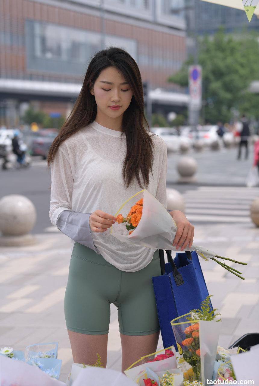 都市丽人Umi王性感运动上衣 【884P+1V-30.3G】