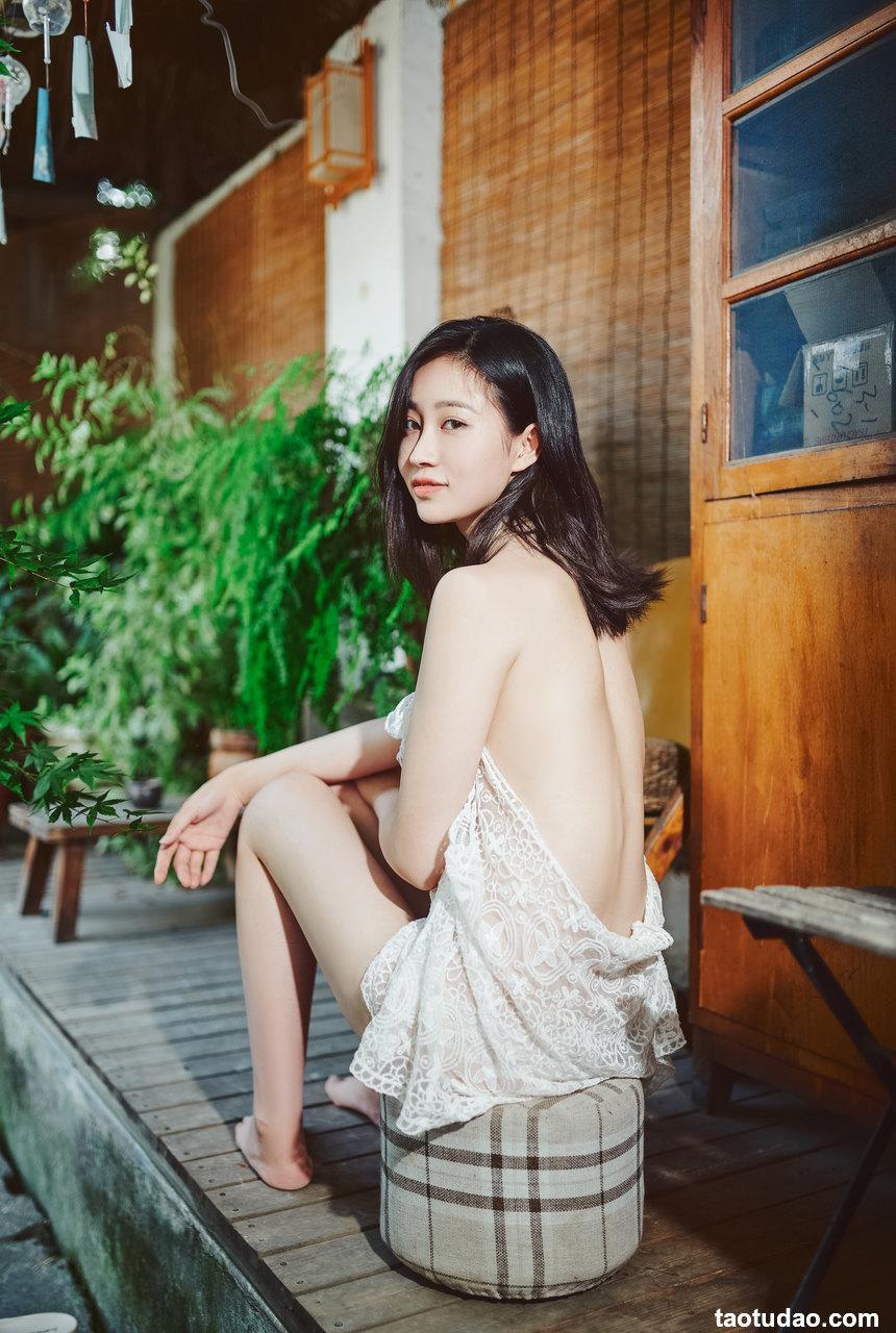 年年Nnian NO.010 — 夏日精灵 [17P-284M]