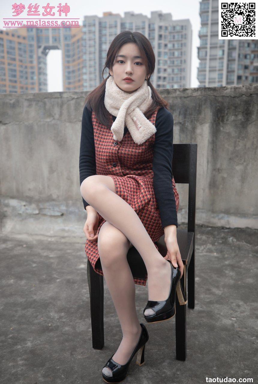 [MSLASS梦丝女神] 2020.01.28 V.047 璇璇5 天台少女 视频版 [1V535M]