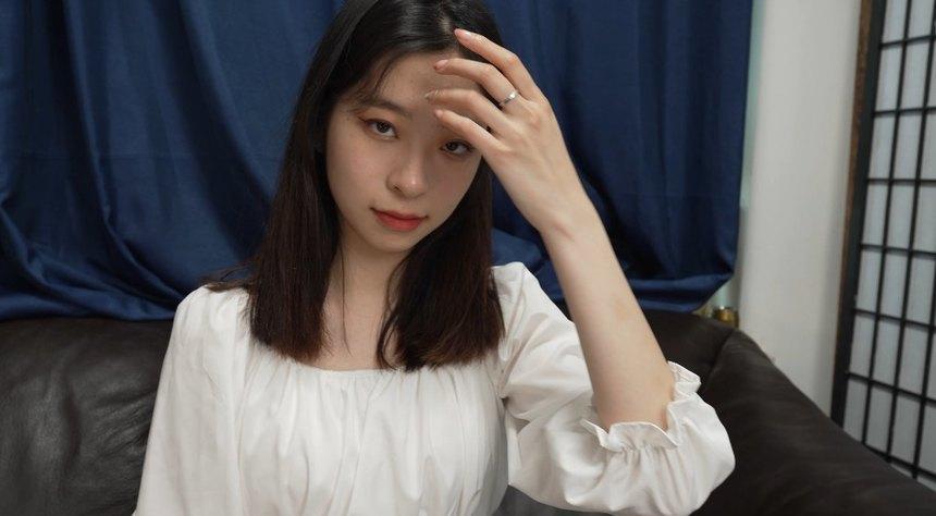 [A&F]丝足视频 037-美女YIYI性感的40码大脚丫 [1V-2.85G]