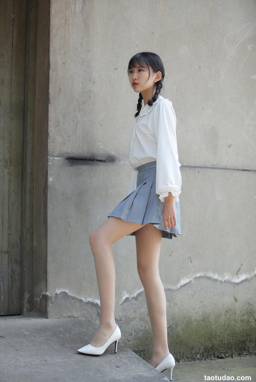 奈丝写真 NO.072 扎马尾辫 穿百褶裙–小橙子 [39P+312M]