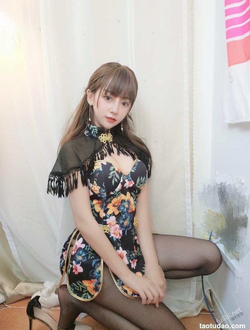 过期米线线喵 – 披肩小洋装