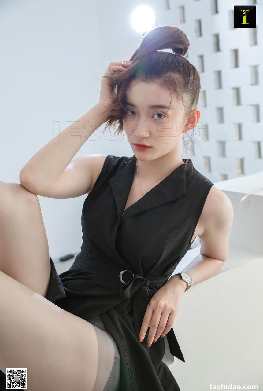 [IESS异思趣向] 2019.08.20 丝享家556： 秋秋袜上的唇印 [91P19M]