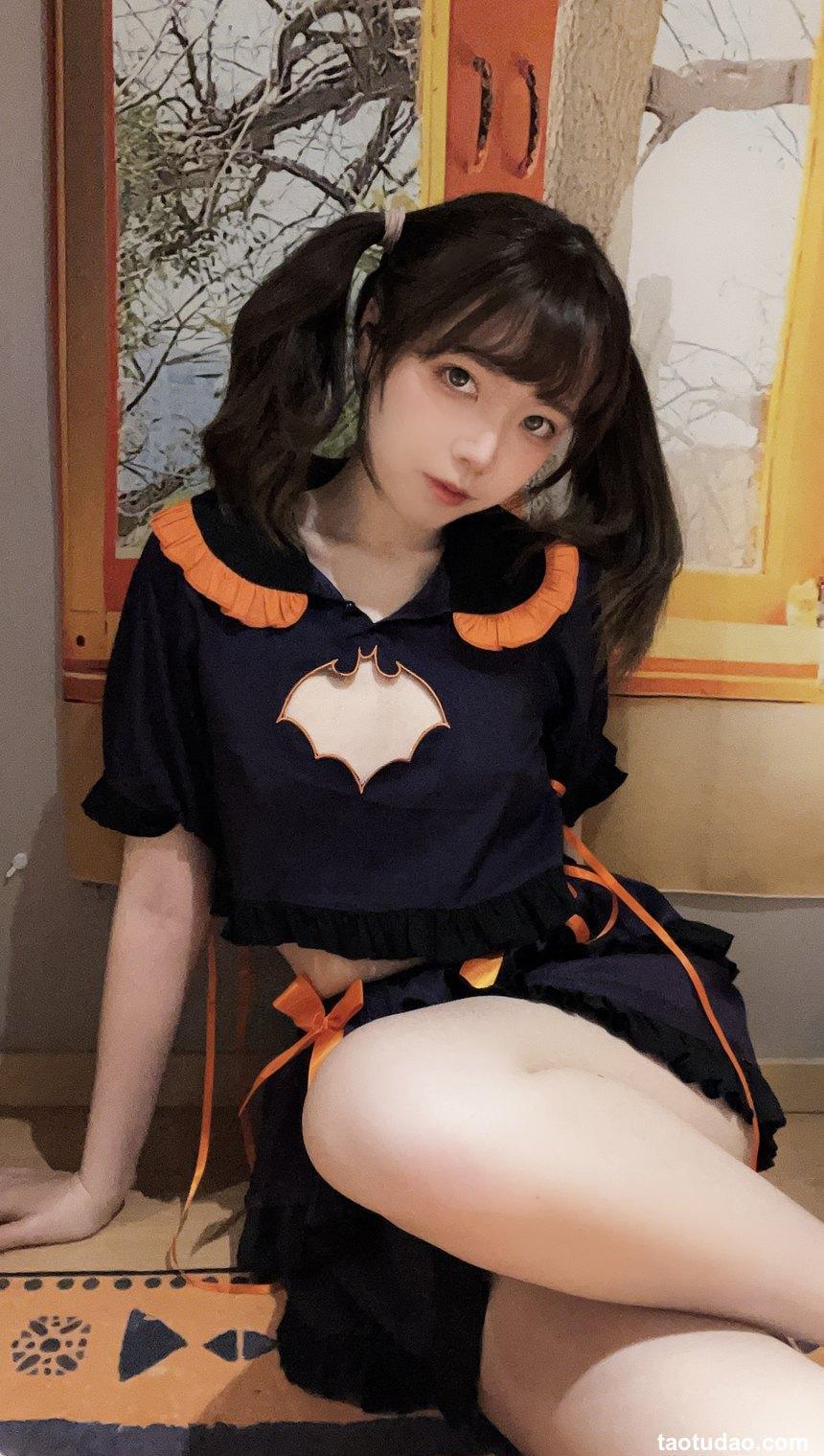 Fushii_海堂 NO.019 — 万圣节[24P／106MB]