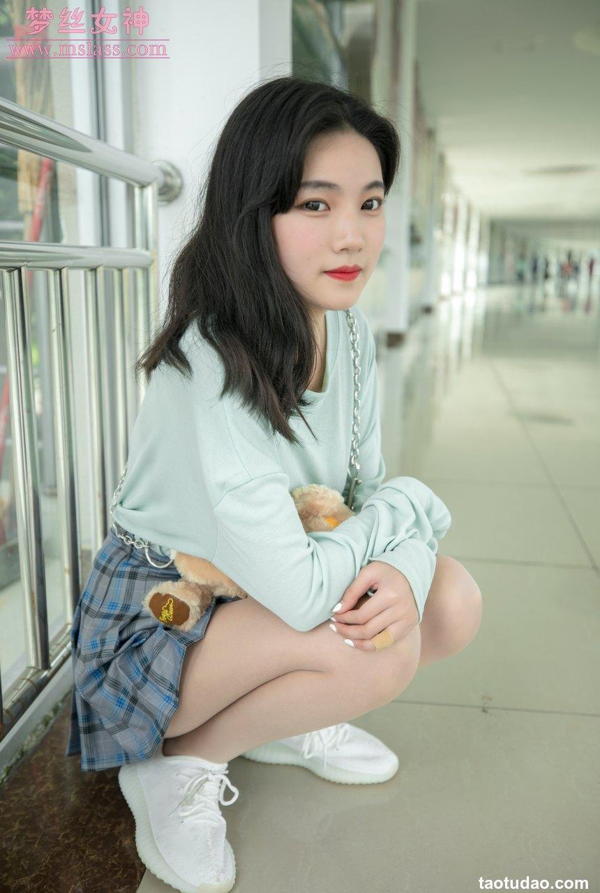 [MSLASS梦丝女神] 2019.06.12 酥酥《恬静的小白鞋丝袜》[68P+1V-783MB]