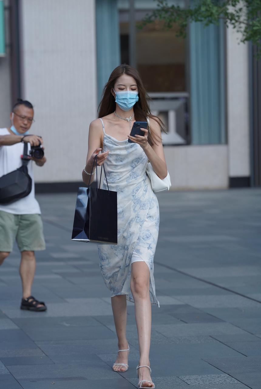 都市丽人吊带长裙美女【179P+1V-2.64G】