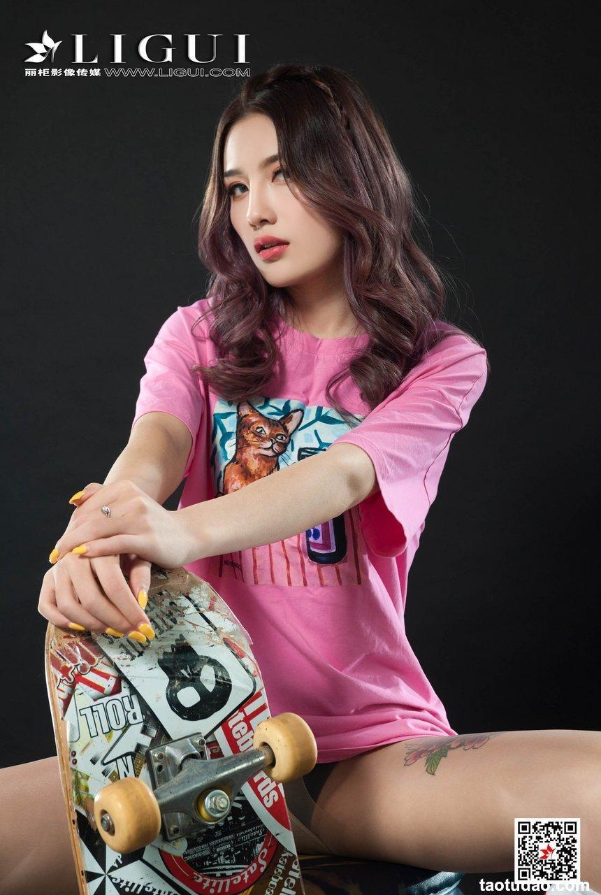 [Ligui丽柜]2020.10.14《滑板女郎》甜甜[66+1P/147M]
