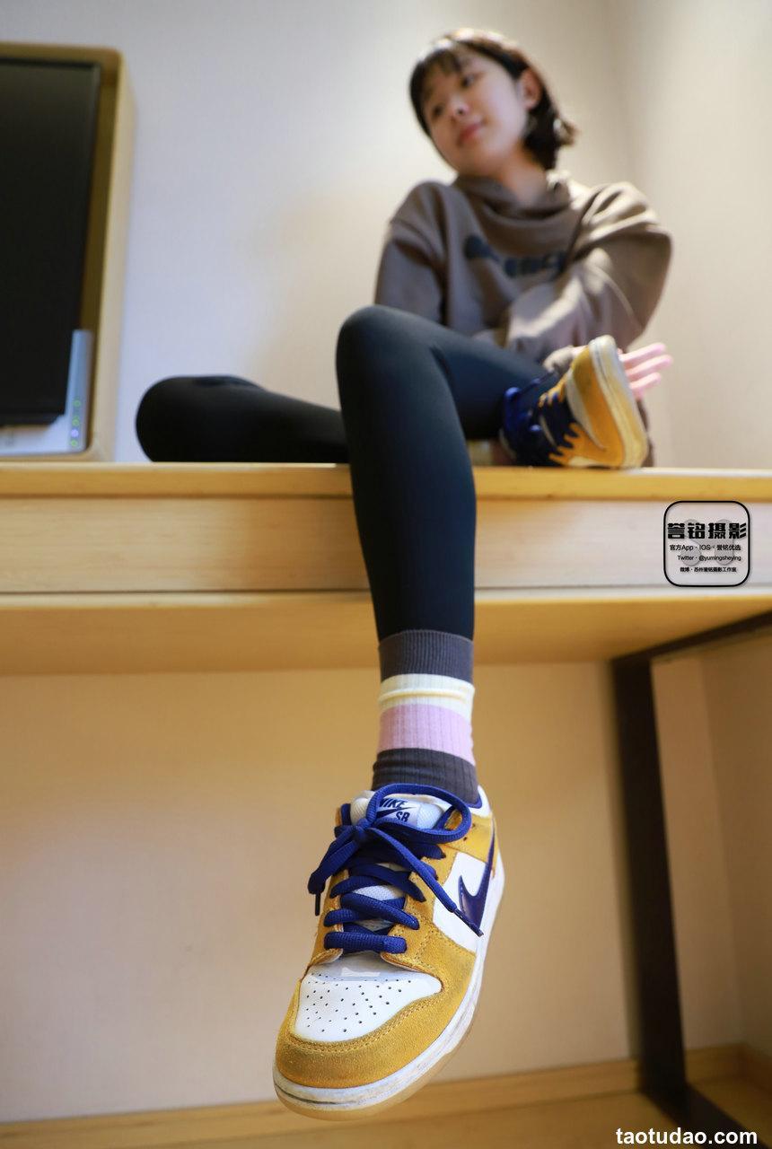 [誉铭传媒]袜足摄影 2022年《2022微信群第11套》[115P／739MB]