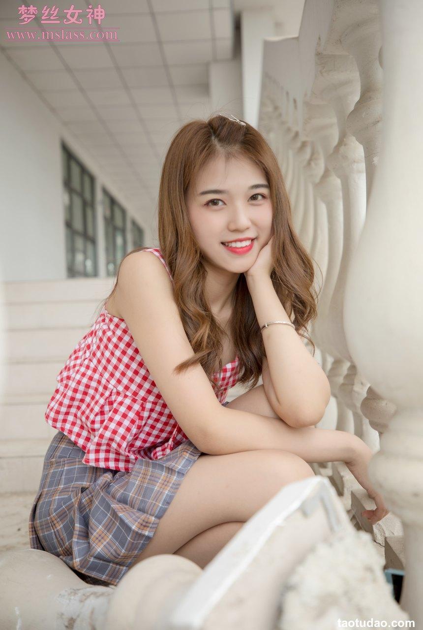 [MSLASS梦丝女神] 2019.06.11 笑笑《甜甜的袜》[74P+1V-830MB]