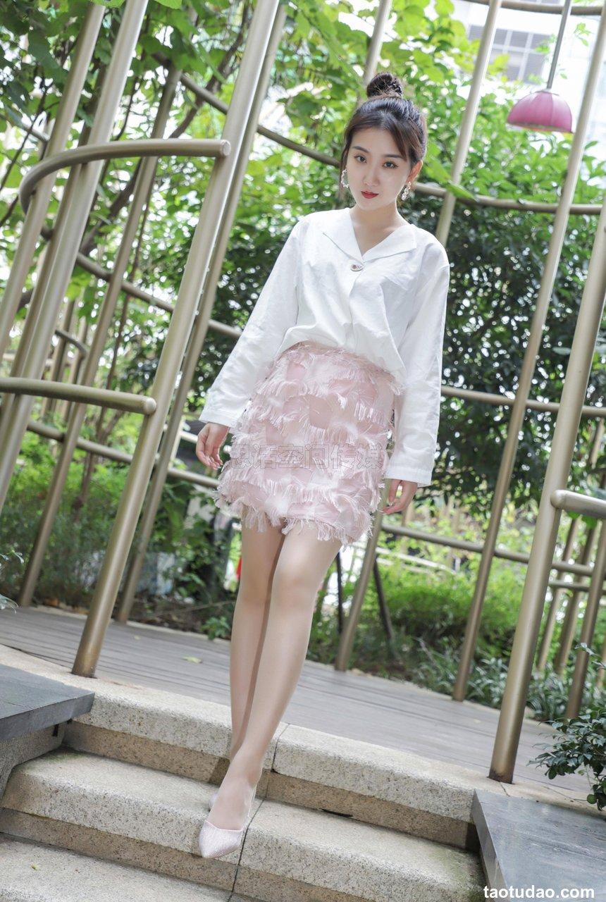 [SiHua思话] SJ029 露露 天台的秋日之丝 [41P/66MB]