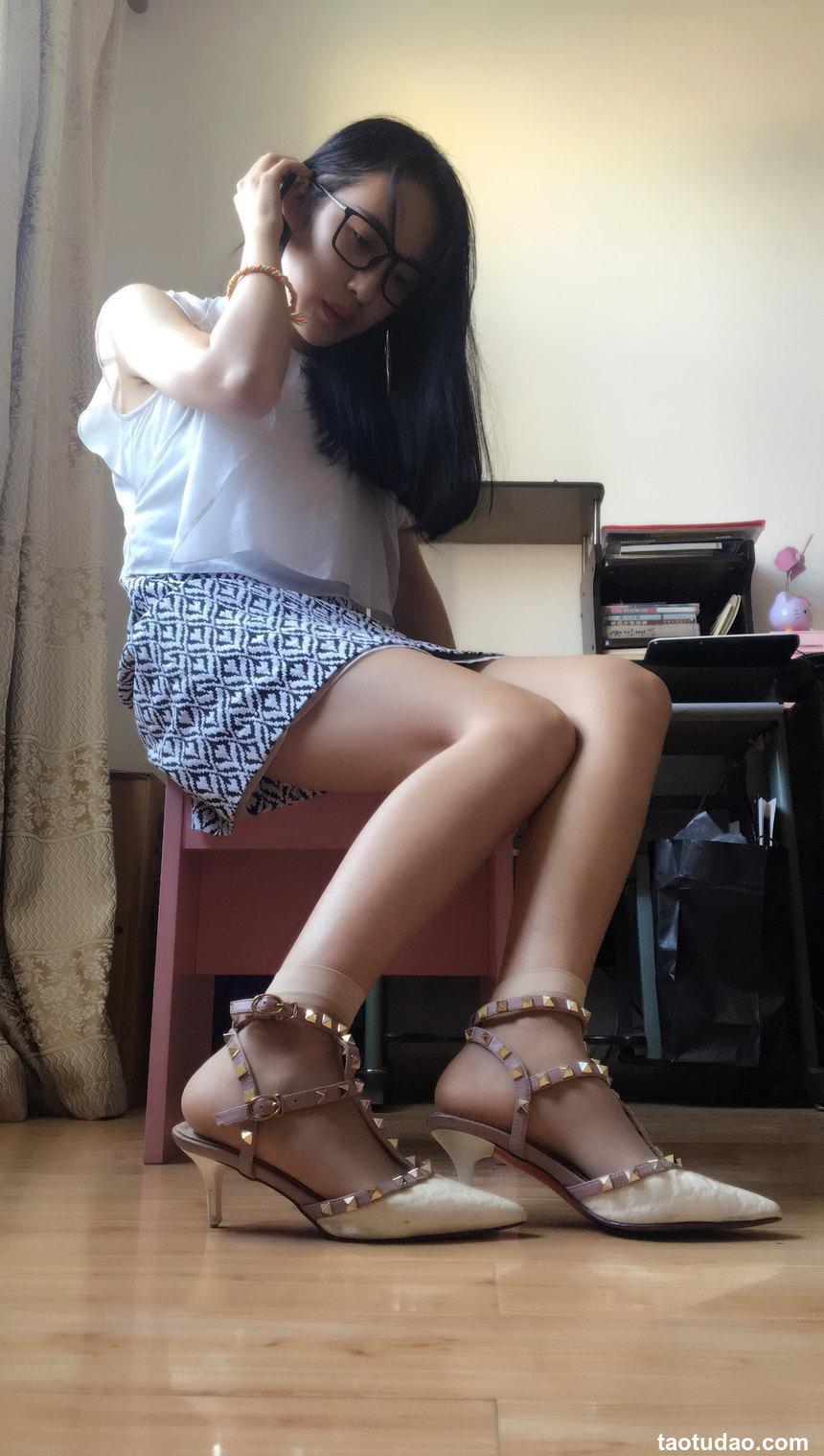 学妹校园寝室短丝系列029期 牛牛[85P／233MB]