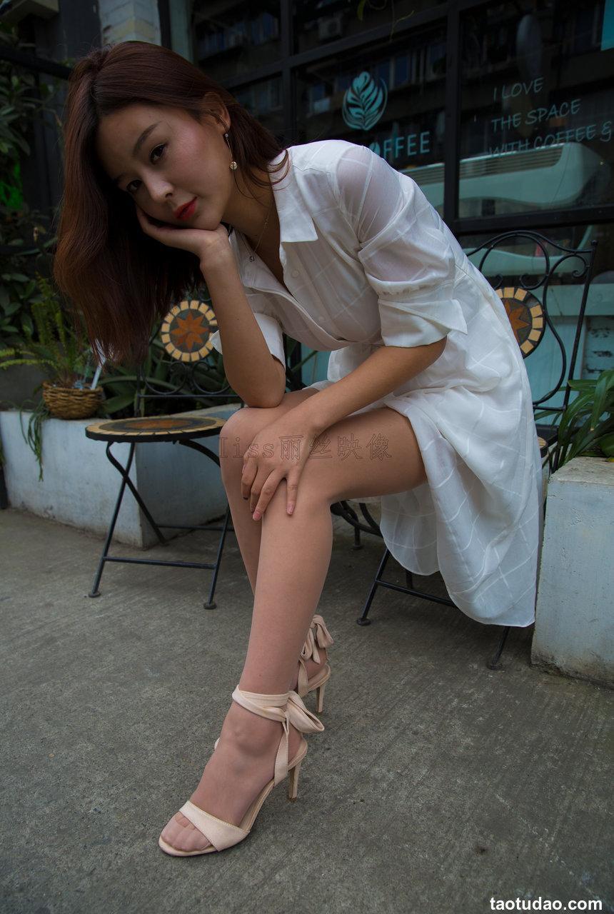 GIRLISS丽丝映像 - 凉冰冬日裙下的ROSI [62P-945MB]