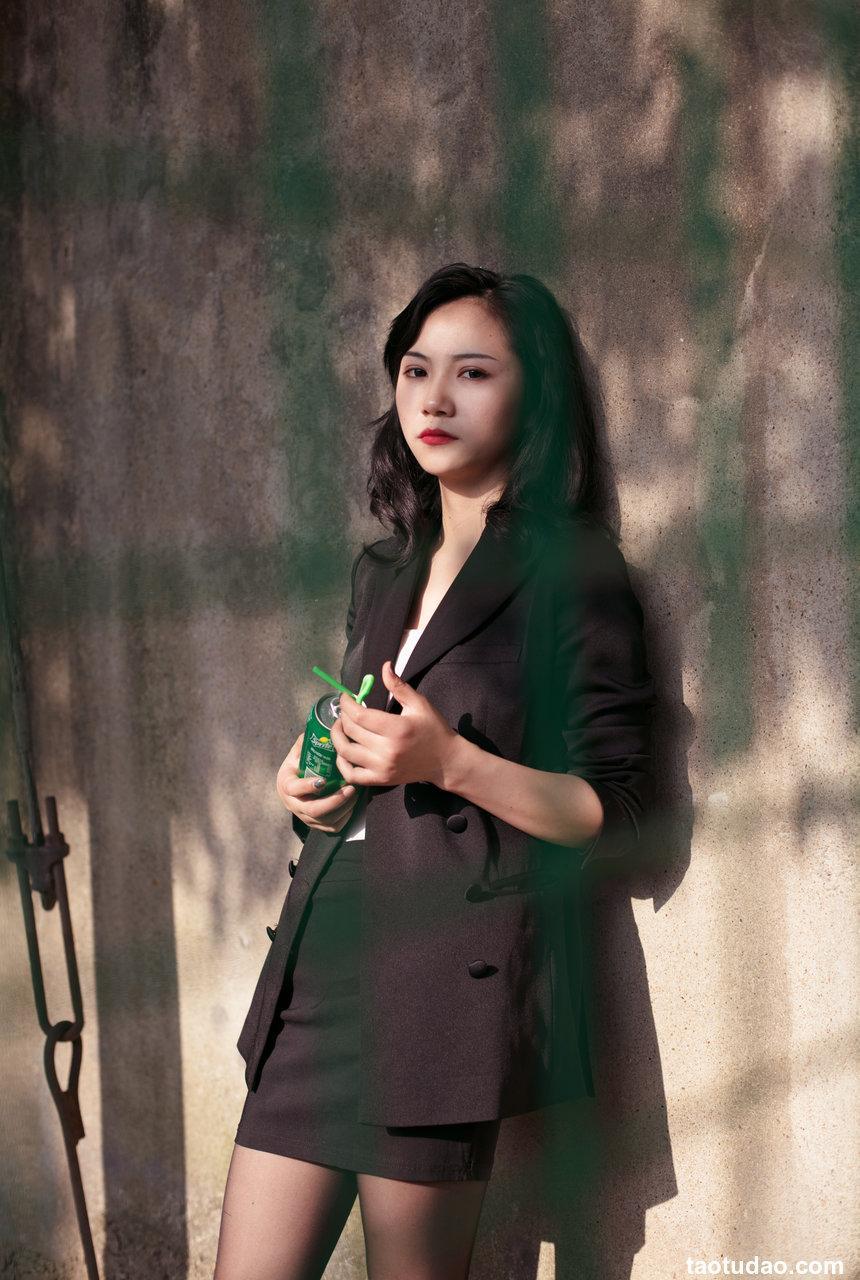 奈丝写真 NO.061 西装&短裙&黑丝–小啊刀 [48P+519M]