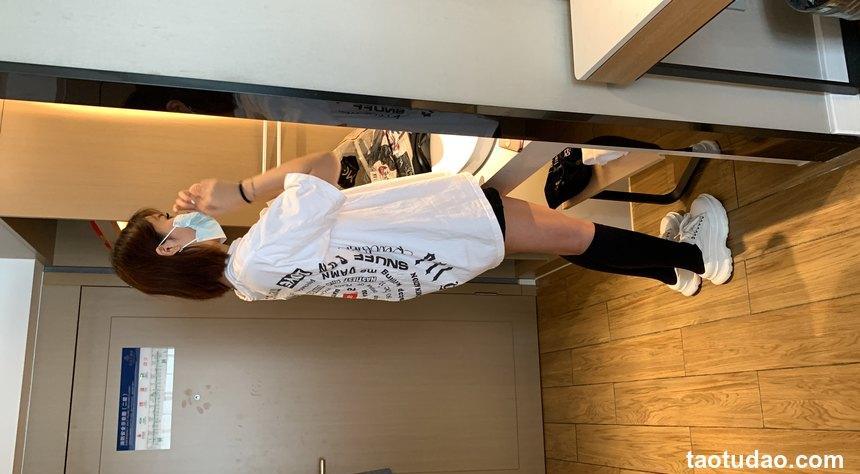 [誉铭传媒]袜足摄影 2022年《4月整合福利》[92P+8V／1.46GB]