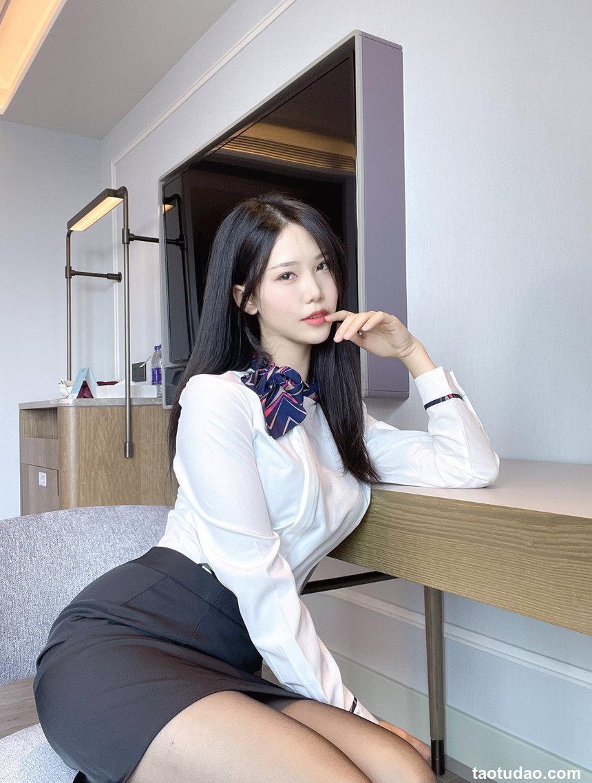 抖娘利世 Vol.063 绳缚空姐 [33P-179MB]