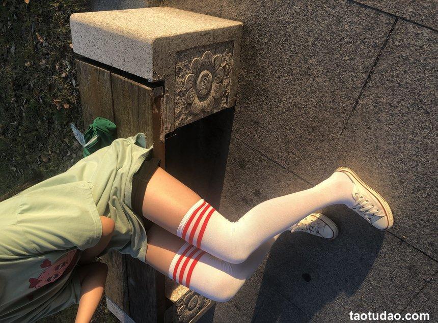 [最爱帆布鞋] 丝袜美腿写真 ON.43 图套+视频