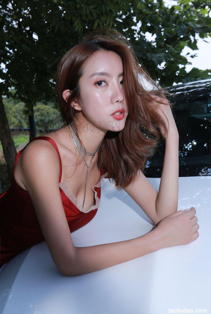 [SiHua思话]SH188 苏小柔__长腿车模速度与激情[49P／239MB]